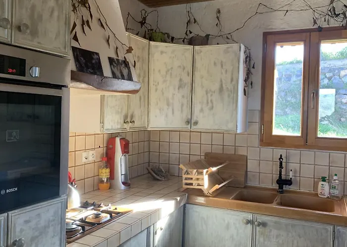 Maison Insolite De Mi-montagne *