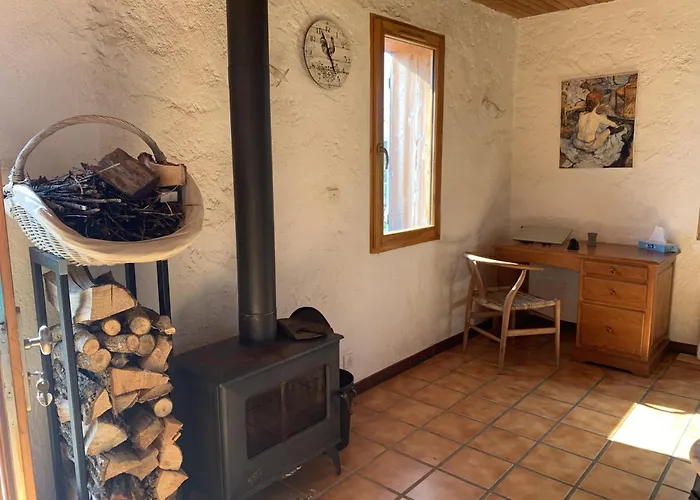 Maison Insolite De Mi-montagne *